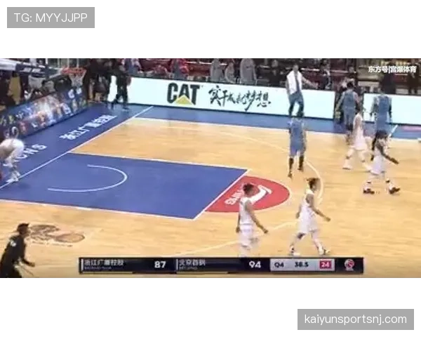 严重犯规行为判罚标准详解：裁判如何界定红牌时刻？