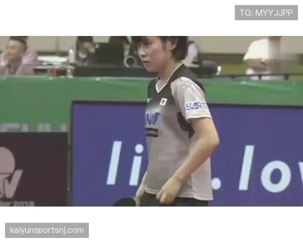 刘诗雯买菜像邻家女孩，肩上那只名牌包让我当场贫穷感爆棚